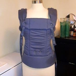 BECO Gemini Carrier